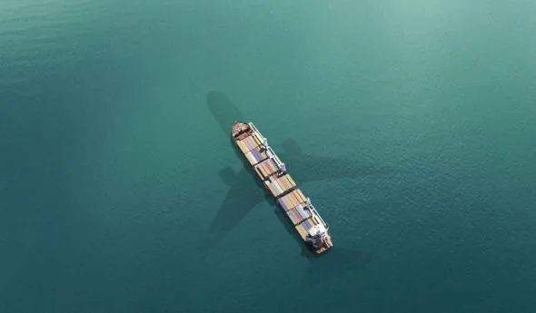 Photo : navire en mer